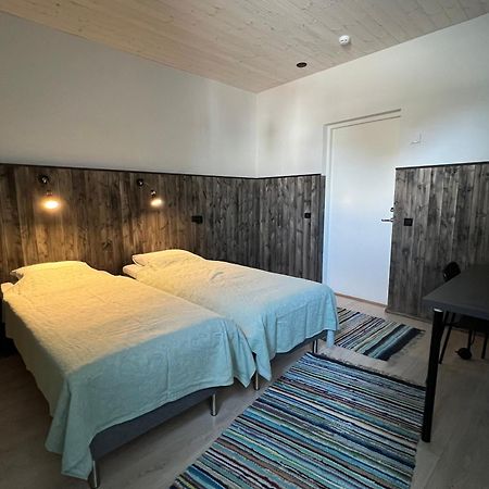 Kihnu Sadama Oeoemaja Guesthouse Lemsi Esterno foto