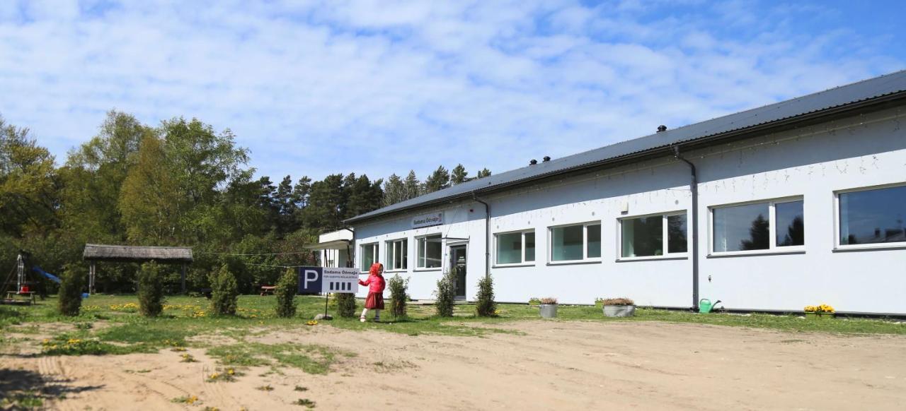 Kihnu Sadama Oeoemaja Guesthouse Lemsi Esterno foto