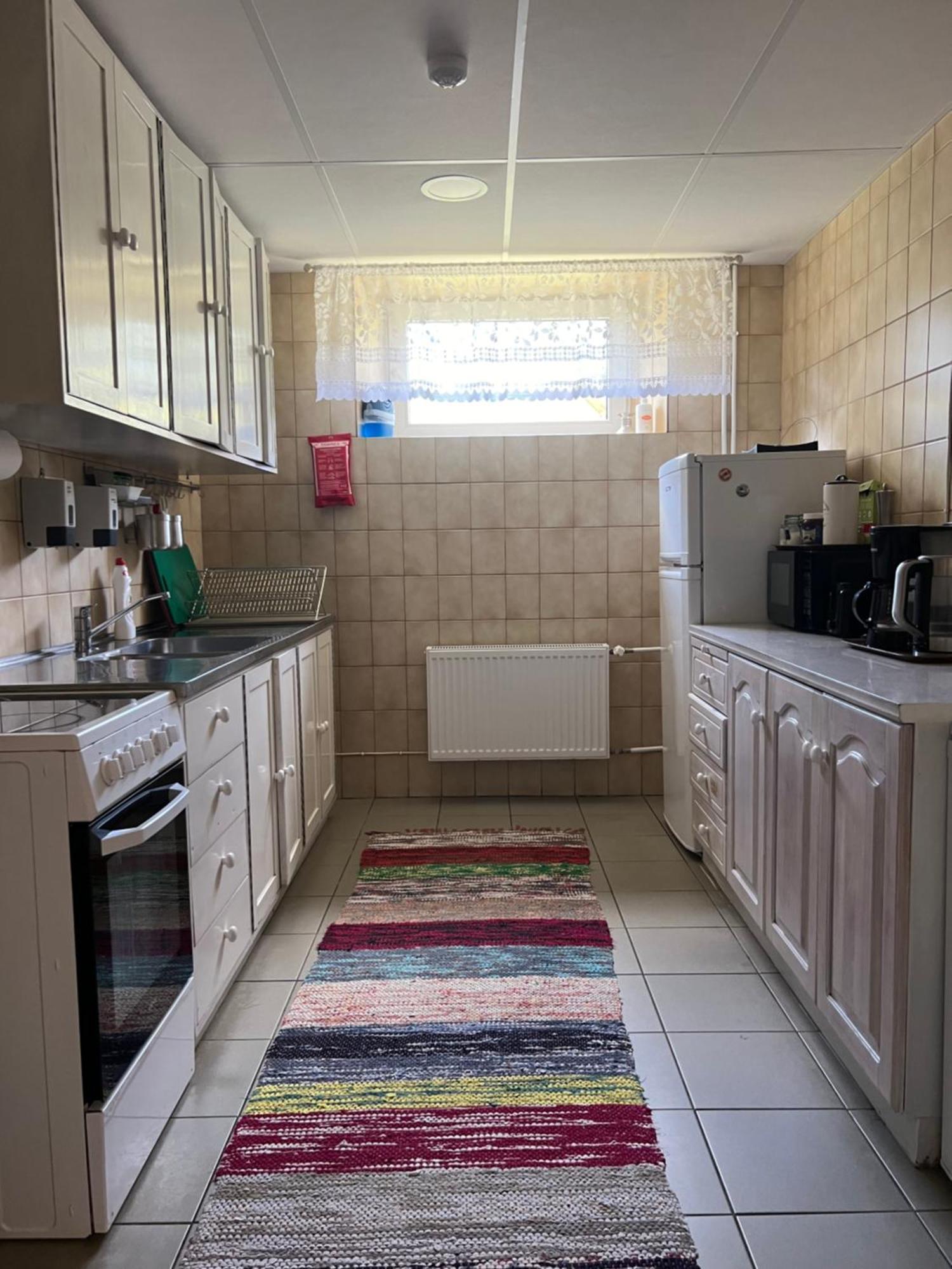Kihnu Sadama Oeoemaja Guesthouse Lemsi Esterno foto
