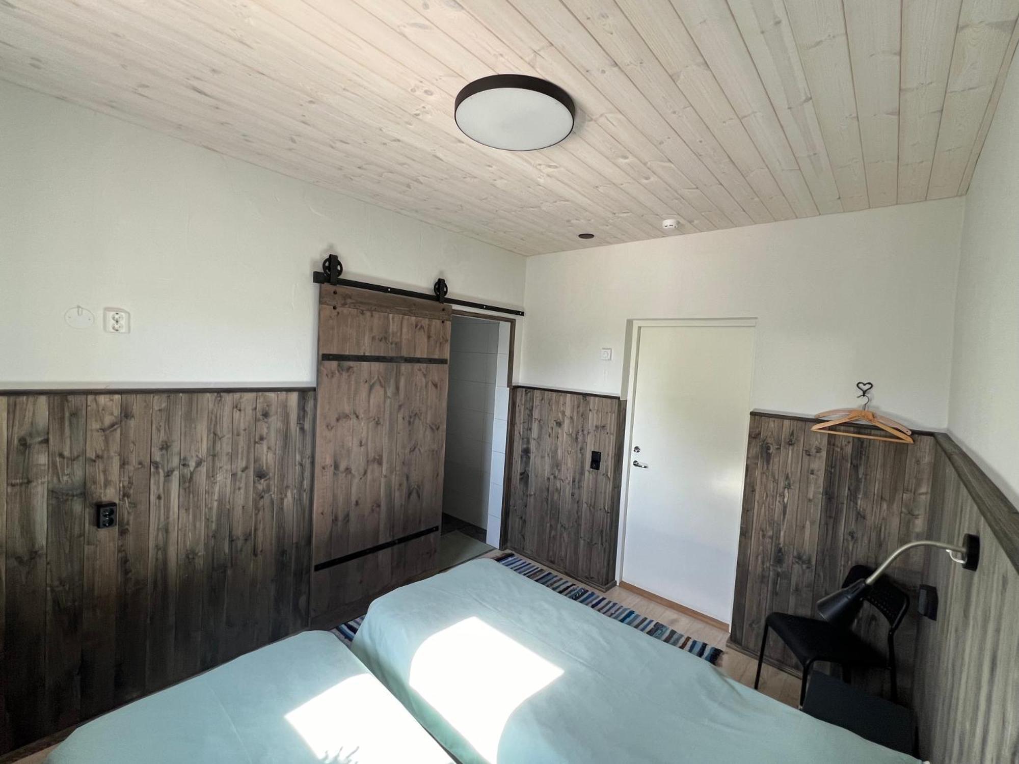 Kihnu Sadama Oeoemaja Guesthouse Lemsi Esterno foto