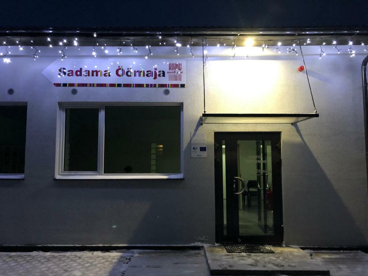 Kihnu Sadama Oeoemaja Guesthouse Lemsi Esterno foto
